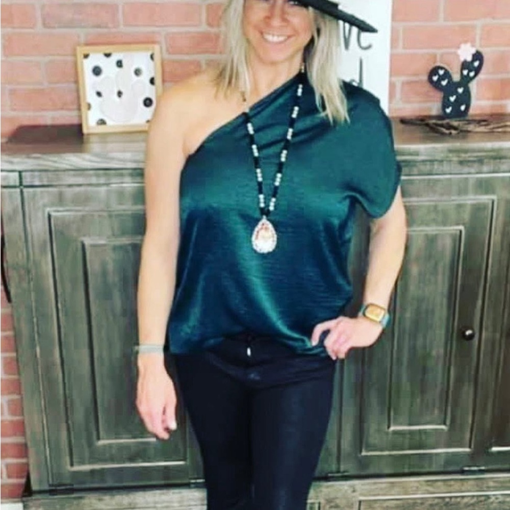 One Shoulder Top